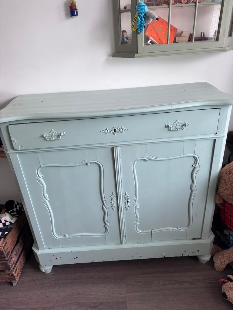 Vintage kast, Kinderen en Baby's, Ophalen, Zo goed als nieuw, 50 tot 70 cm, 105 cm of meer