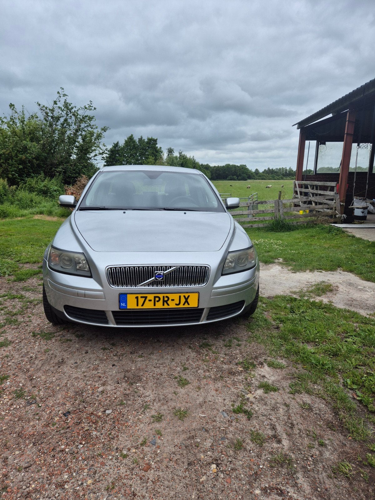 Volvo V50 1.8 2004 Grijs, Auto's, Volvo, Voorwielaandrijving, 4 cilinders, Stationwagon, Handgeschakeld