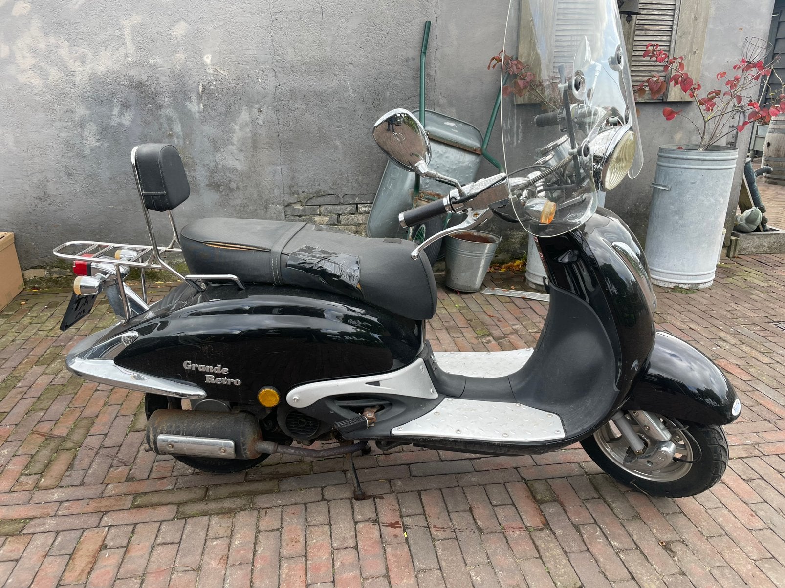 Scooter 25 km, Ophalen, Zo goed als nieuw, Benzine, Overige merken