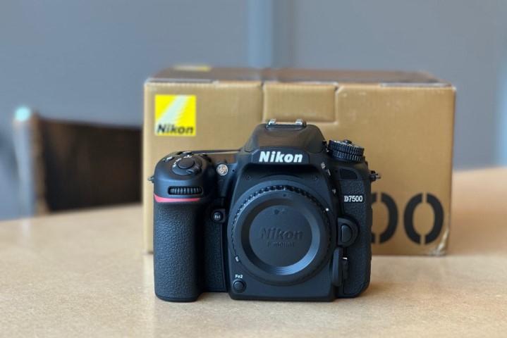 Nikon D7500 Body (Demo) met garantie, Spiegelreflex, Ophalen of Verzenden, Zo goed als nieuw, Stroombaan 14, 1181 VX AMSTELVEEN