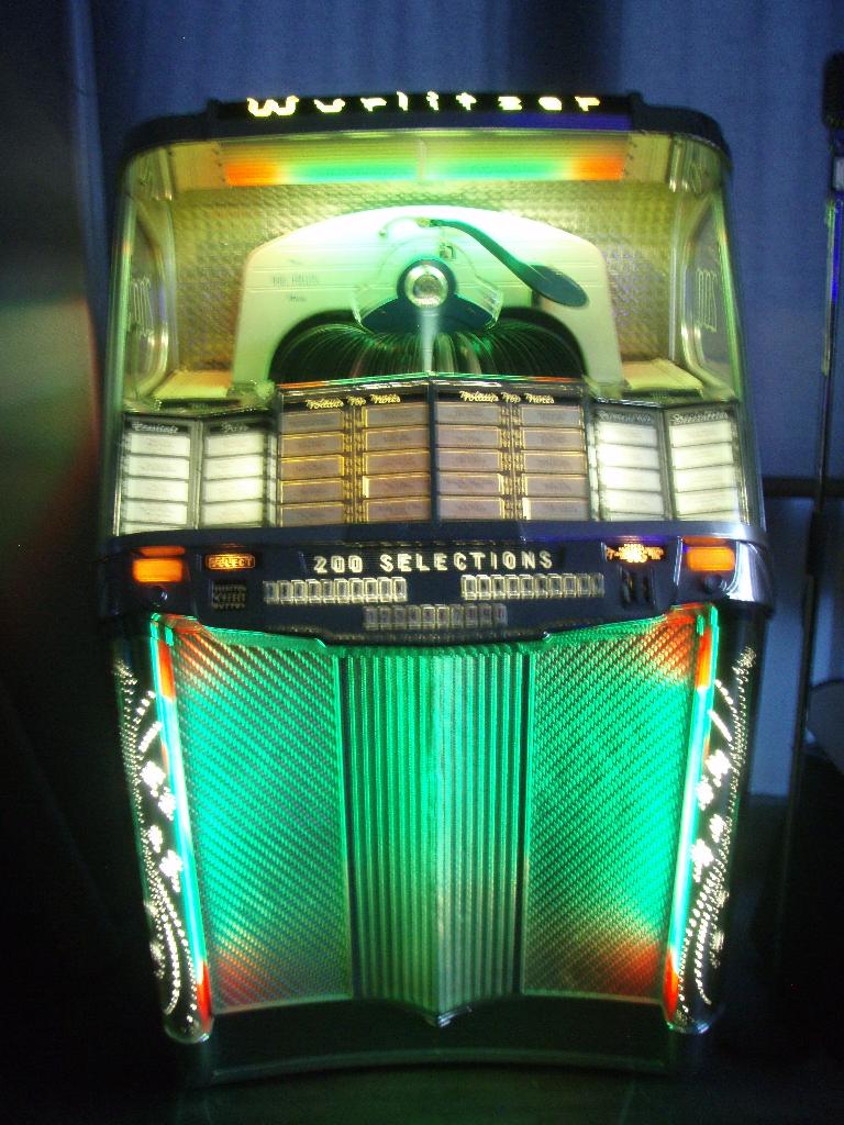 Wurlitzer 2000 jukebox, Verzamelen, Automaten | Jukeboxen, Zo goed als nieuw, Wurlitzer, 1950 tot 1960, Met singles, Ophalen