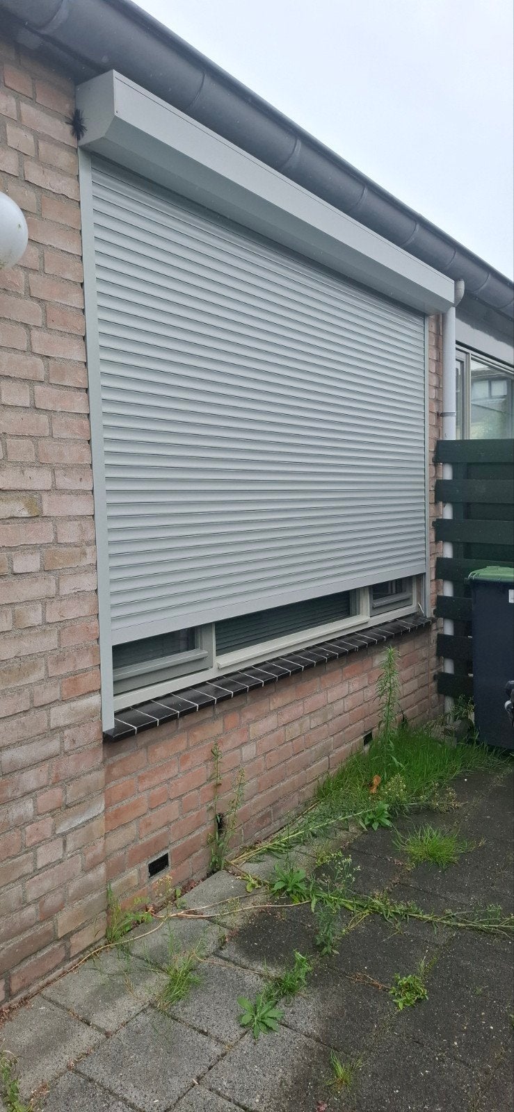 Elektrisch rolluik 2.50 breed met afstandsbediening, Doe-het-zelf en Verbouw, Ophalen, Gebruikt, 200 cm of meer, 200 cm of meer