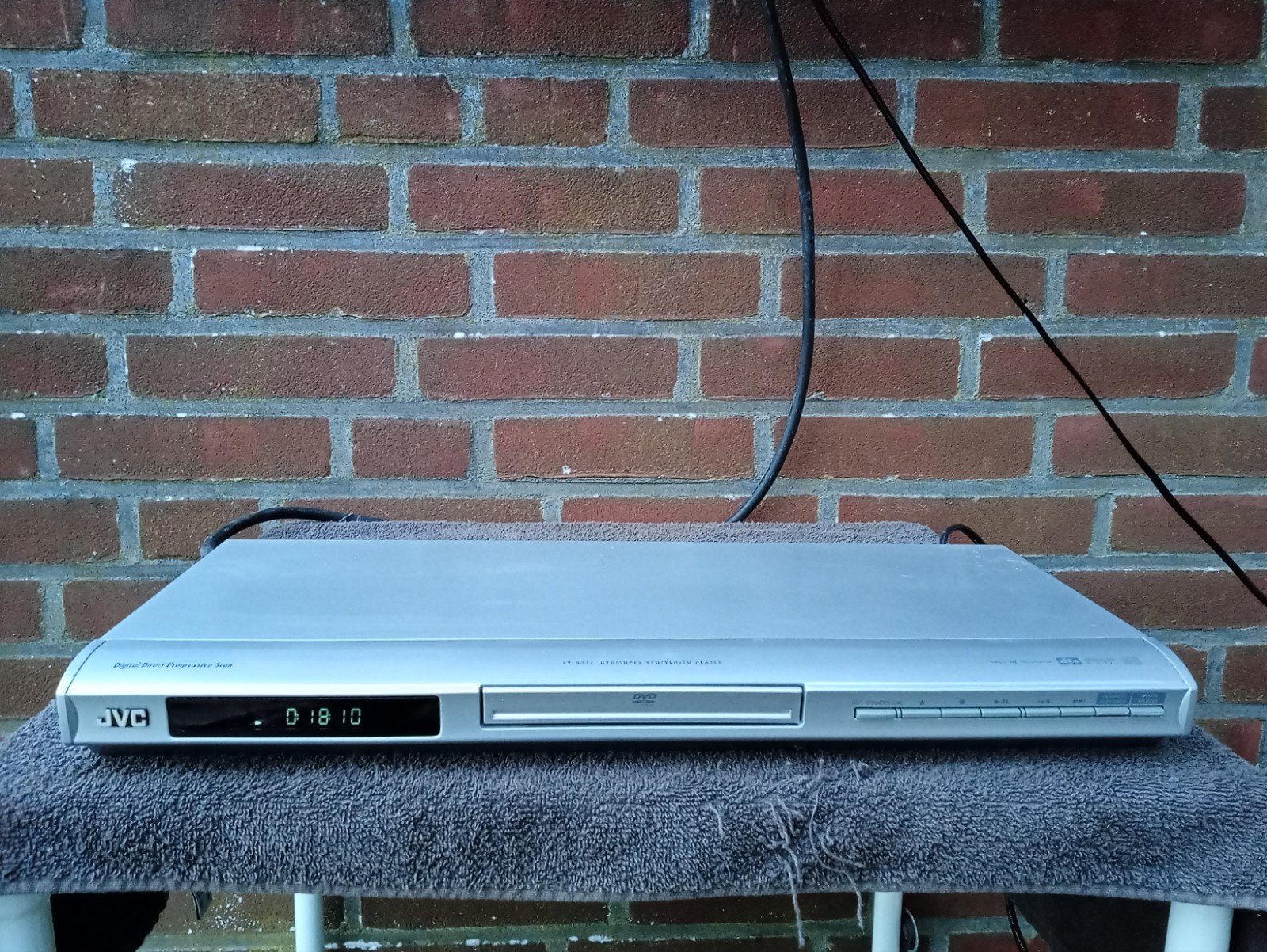 JVC XV - N332S, Audio, Tv en Foto, Ophalen of Verzenden, Zo goed als nieuw, Dvd-speler, JVC