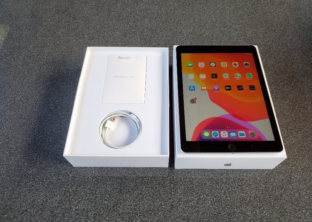 4x Apple 🍏 iPad 2018 6th gen 32GB + 128GB zo goed als nieuw, Computers en Software, Apple iPads, 10 inch, 32 GB, Apple iPad, Zwart