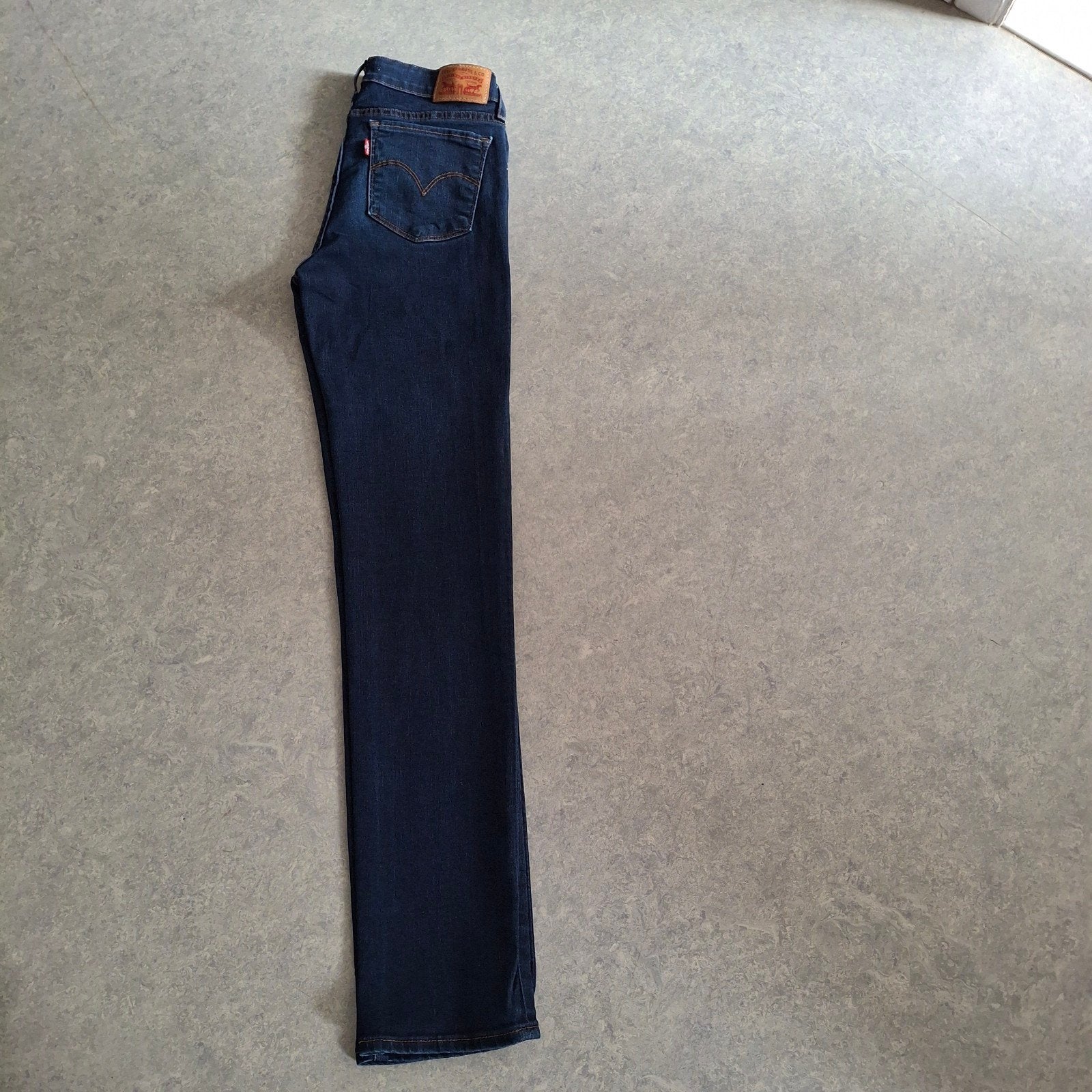 levis 712 slim maat 28 x 32, Blauw, Nieuw, Ophalen of Verzenden, W28 - W29 (confectie 36)