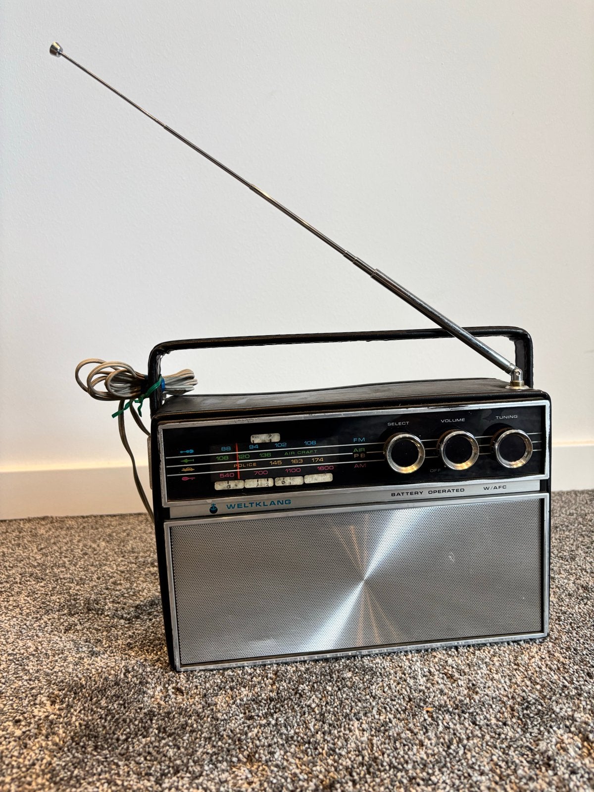 Weltklang Vintage Transistorradio - Draagbaar en Functioneel, Ophalen of Verzenden, Zo goed als nieuw, Transistorradio