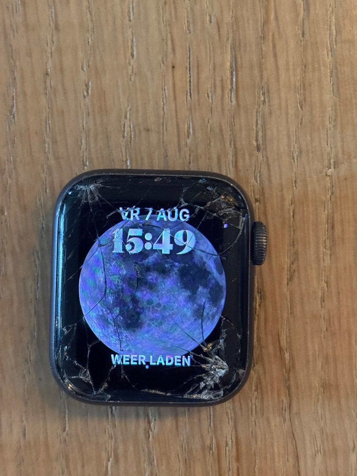 Apple Watch SE 2020 - Kapot scherm, werkt verder goed, Ophalen, Gebruikt, IOS