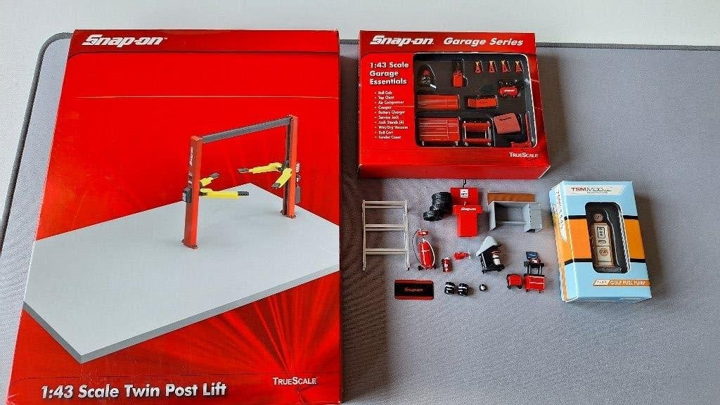 1:43 Truescale (TSM Models) GARAGE DIORAMA-SETS (Snap-On), Hobby en Vrije tijd, Ophalen of Verzenden, Zo goed als nieuw, Auto