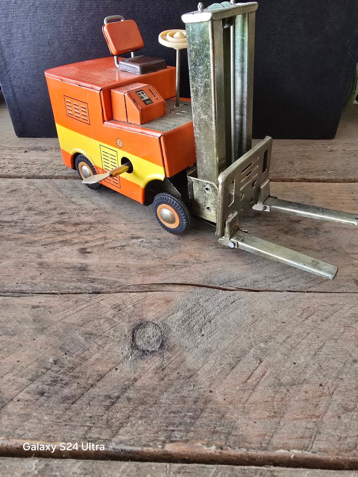 Vintage blikken speelgoedheftruck, model MF-994, Ophalen of Verzenden