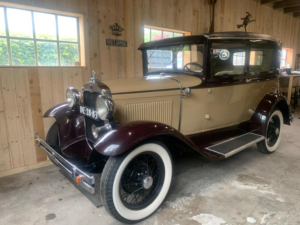 A Ford tudor   1928 oldtimer, Auto's, Ford, Particulier, Benzine, Geïmporteerd, Bruin, Ophalen