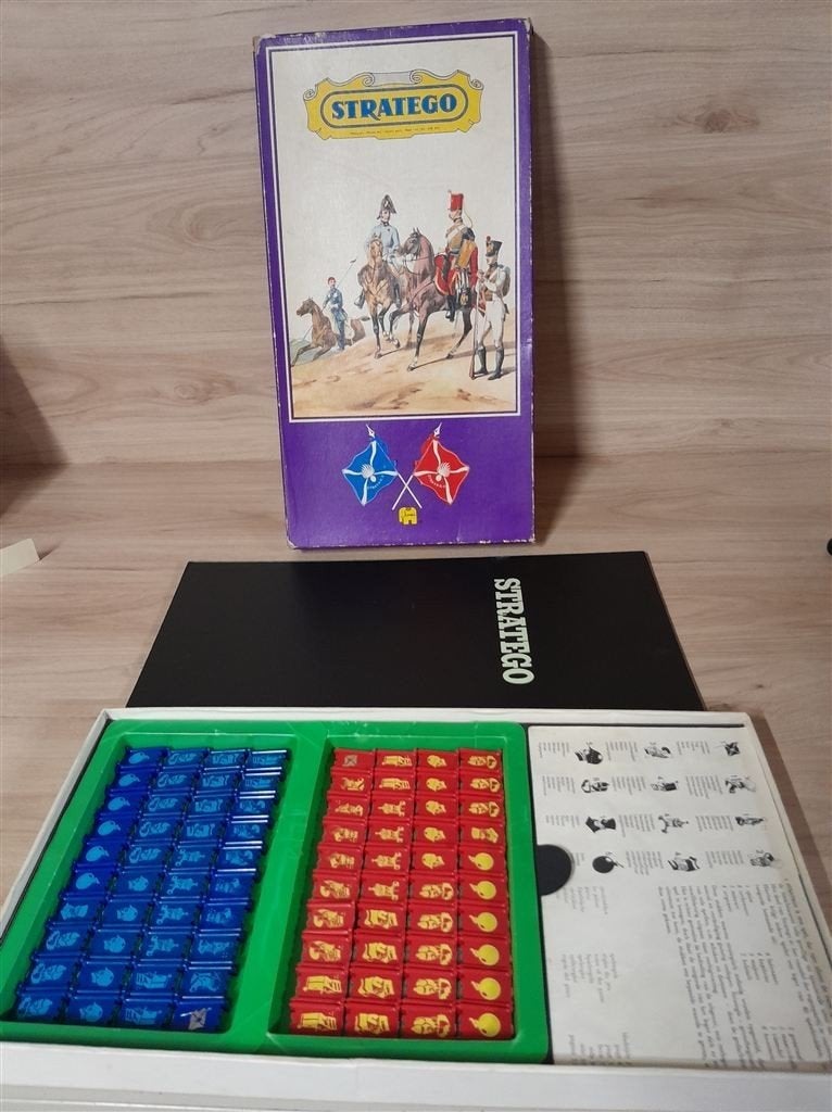 stratego paarse doos [s1286], Verzenden, Zo goed als nieuw