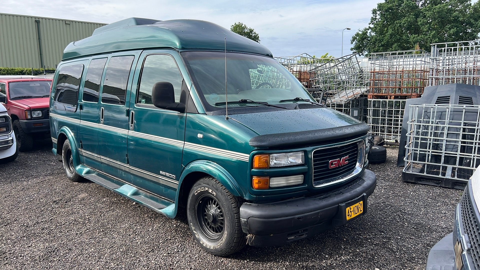 1997 GMC SAVANA CAMPER LPG te koop The Big Three Nunspeet
