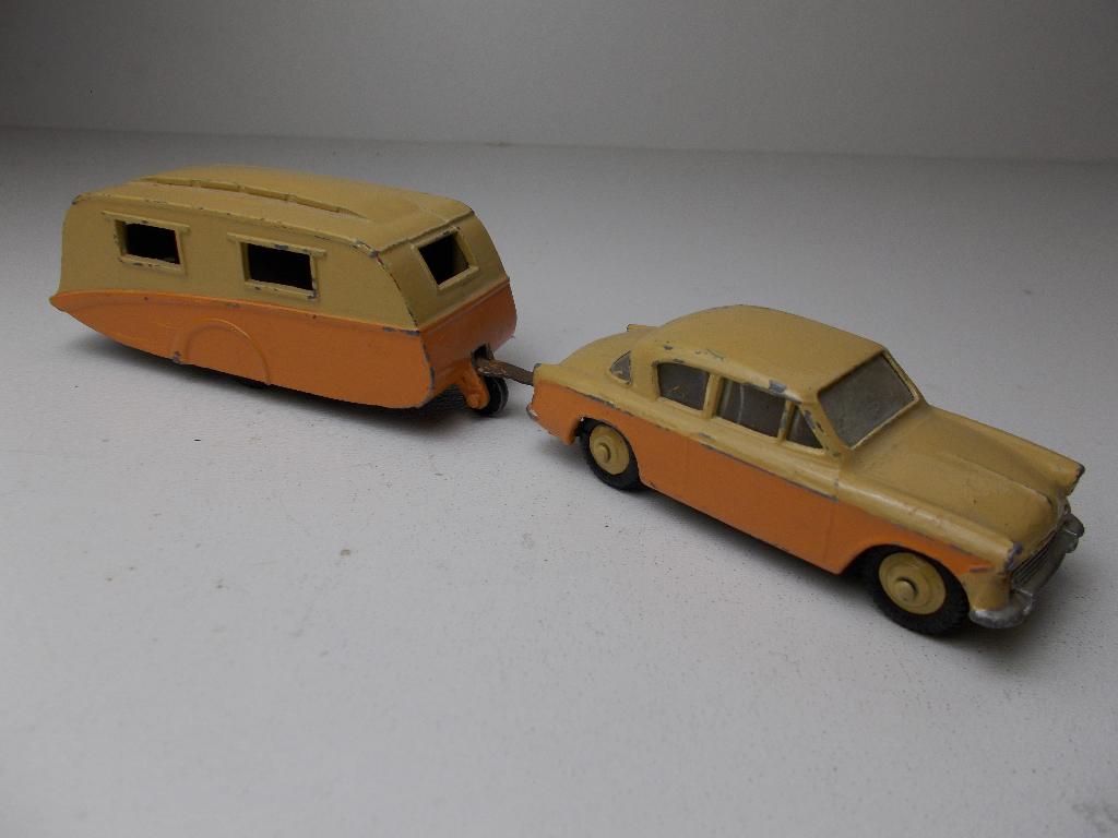 1958 Dinky Toys 166 + 190. SUNBEAM + CARAVAN (Repainted!), Ophalen of Verzenden, Gebruikt, Auto, Dinky Toys