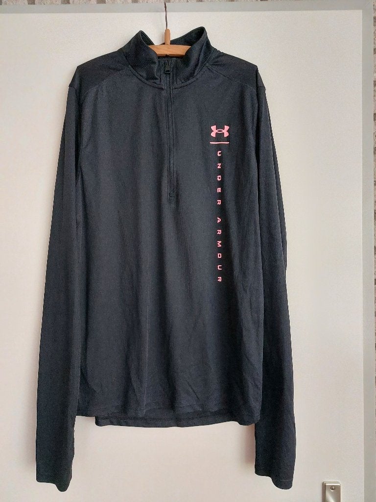 Under Armour, dames sport shirt , lange mouw, mt M, Kleding | Dames, Ophalen of Verzenden, Zo goed als nieuw, Maat 38/40 (M), Zwart