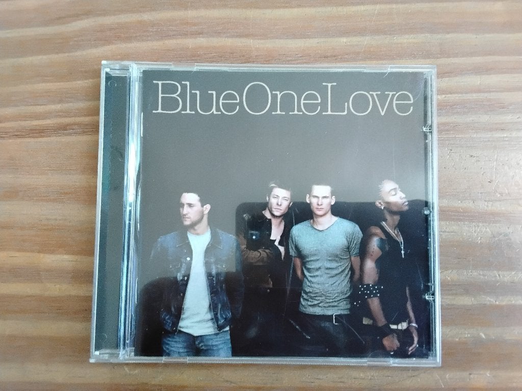 blue - one love, Ophalen of Verzenden, Zo goed als nieuw, Pop, Verzamelalbum