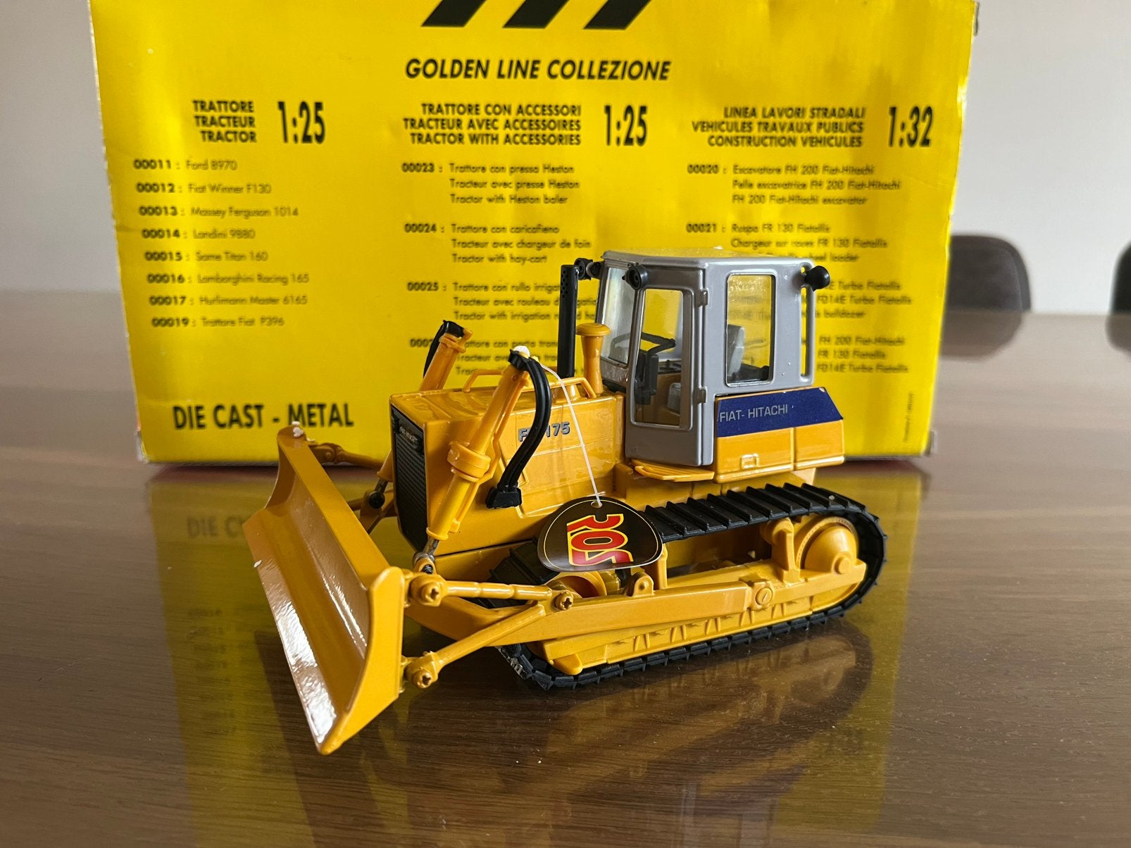 Fiat Hitachi FD 175 bulldozer Ros Nieuw, Hobby en Vrije tijd, Modelauto's | 1:32, Ophalen of Verzenden, Nieuw, Auto, Overige merken