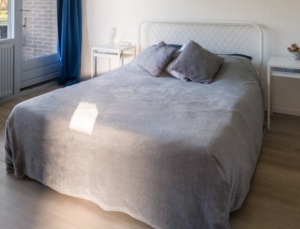 Wit Nesttun bed 140 x 200 met lattenbodem en schone matras, Gebruikt, Wit, Tweepersoons, 200 cm