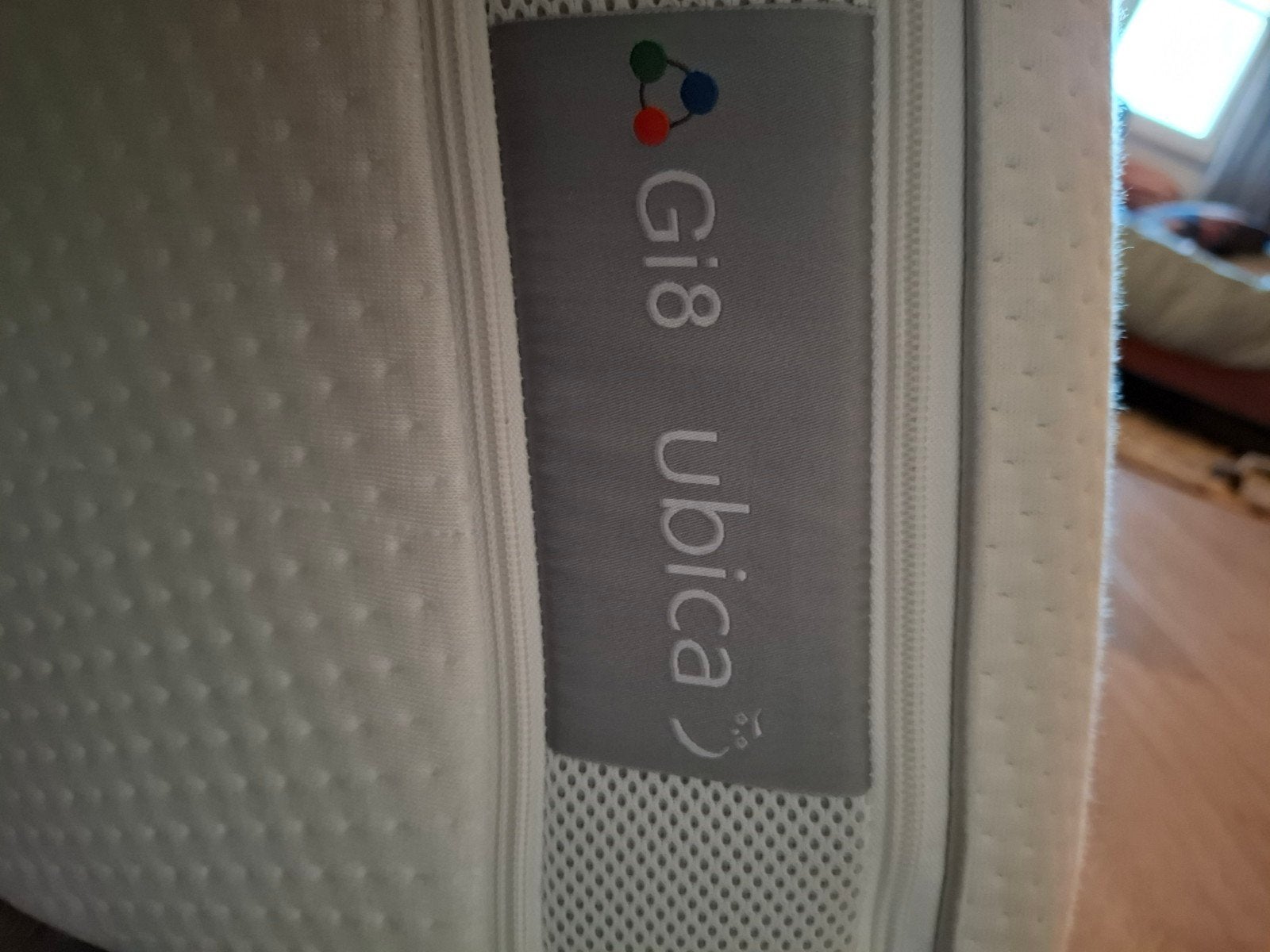 Gi8 Ubica matras - Zo goed als nieuw, Huis en Inrichting, Ophalen, 90 cm, Eenpersoons, Zo goed als nieuw