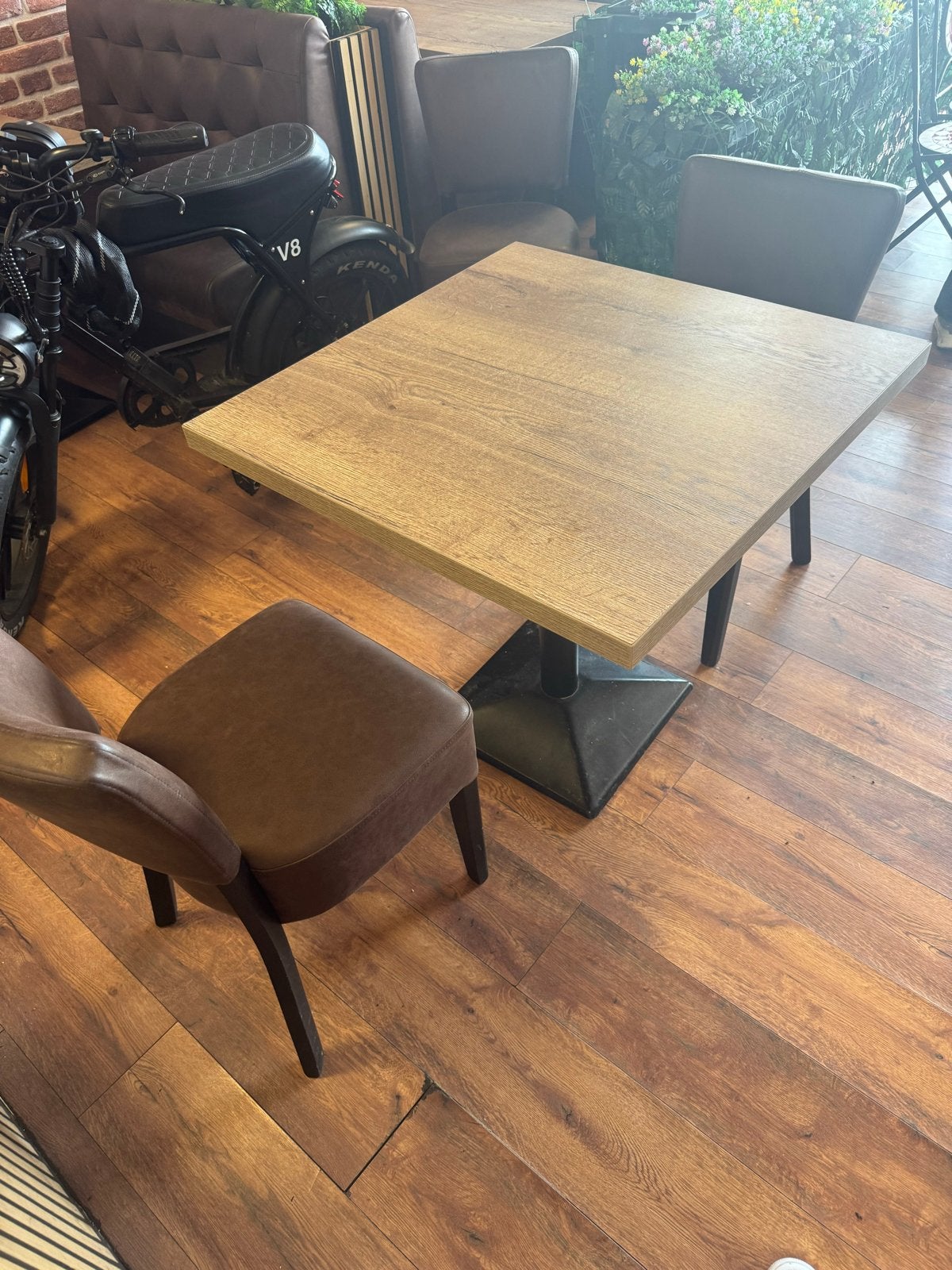 Restaurant tafels en stoelen - Diverse afmetingen, Ophalen, Gebruikt, Meubilair