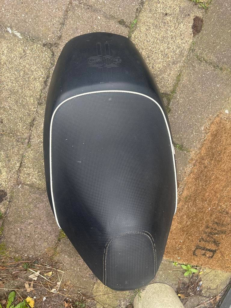 vivacity Zadel  en buddy, Ophalen, Zo goed als nieuw, Zadel, Peugeot