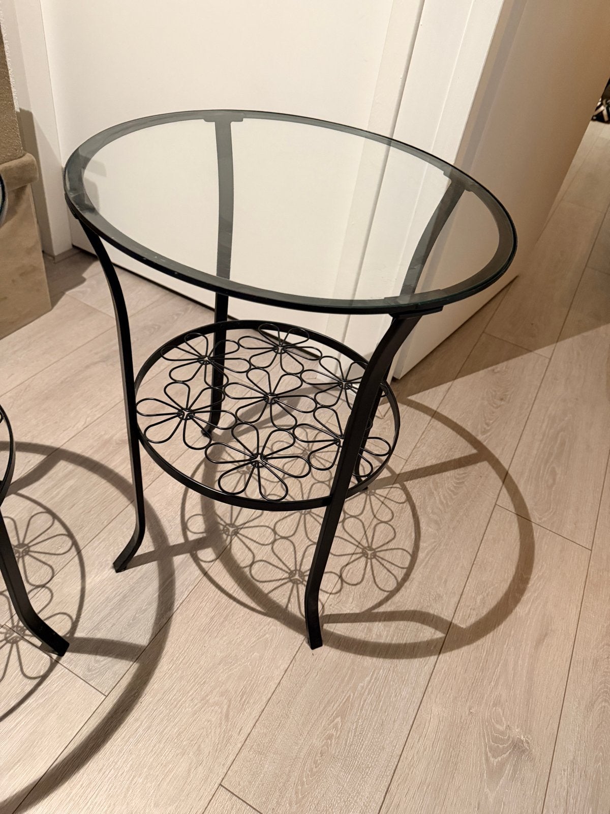Ikea bijzettafeltjes met glazen blad, Minder dan 55 cm, Rond, Ophalen, 45 tot 60 cm