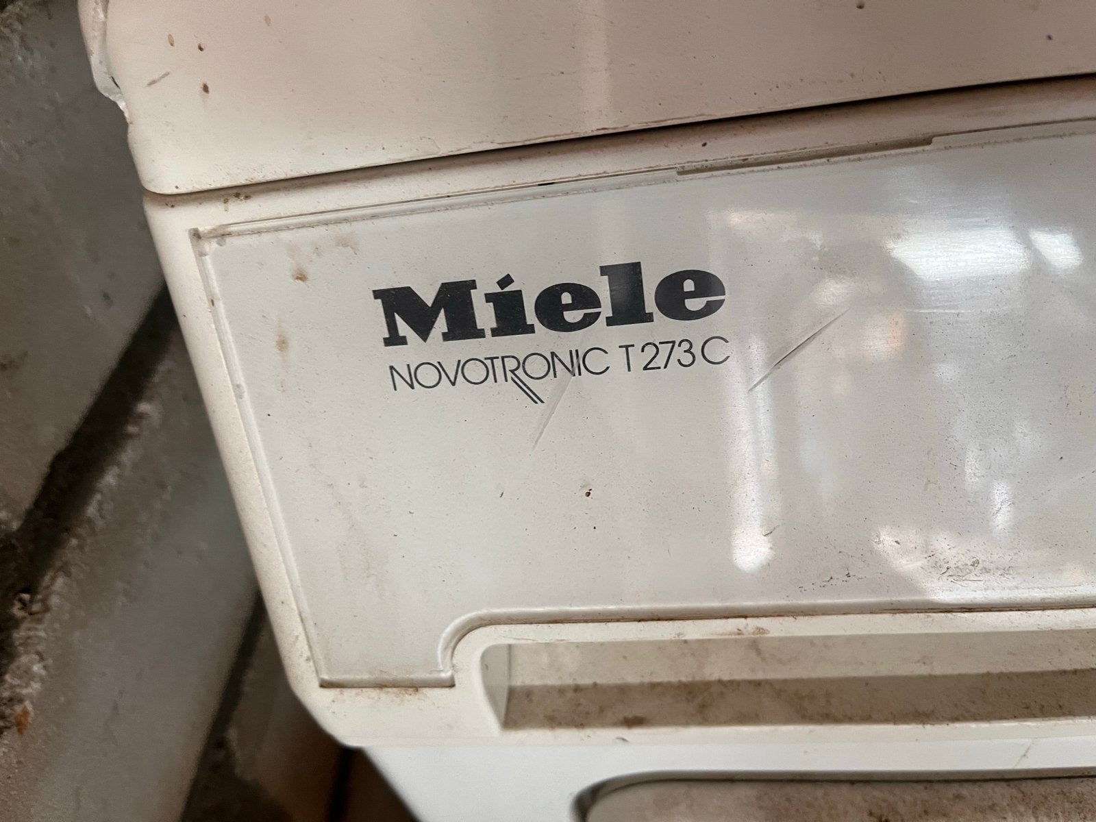 Miele Novotronic T273C Condensdroger, Witgoed en Apparatuur, Wasdrogers, Ophalen, 6 tot 8 kg, Gebruikt, Voorlader