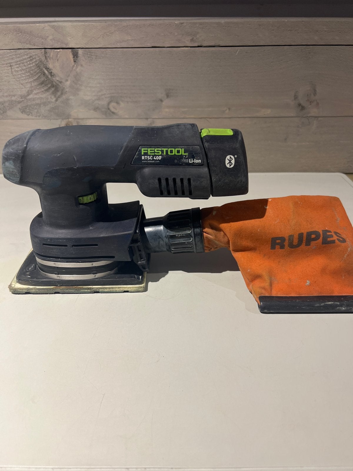 Festool RTSC 400 Accu Schuurmachine met Oplader, N, Ophalen of Verzenden, N, N
