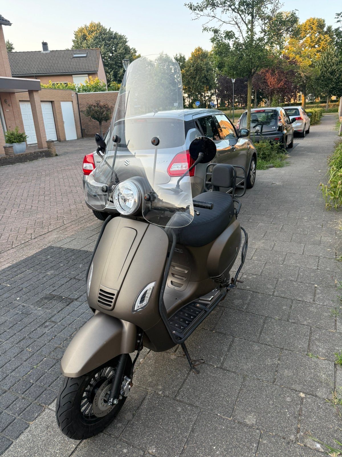 Senzo benzine scooter, Ophalen, Zo goed als nieuw, Benzine, Overige merken