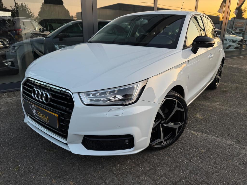 Audi A1 SPORTBACK 1.0 TFSI Adrenalin, 4 stoelen, Leder, Bedrijf, 1065 kg