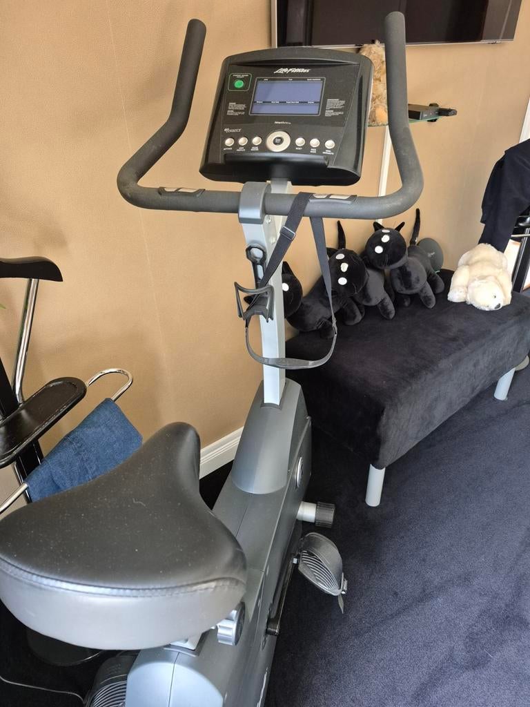 Life Fitness C1 Hometrainer - Zo goed als nieuw, Sport en Fitness, Fitnessapparatuur, Zo goed als nieuw, Hometrainer, Benen, Metaal