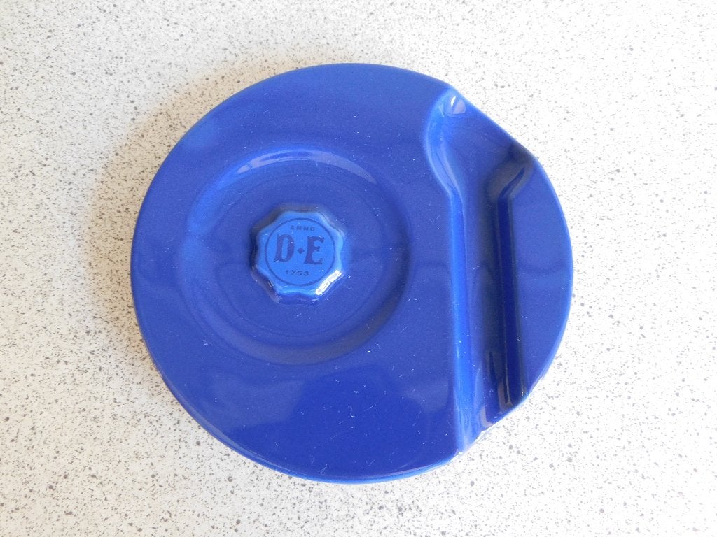 Schotel 15 cm. Kobalt Zegel Mosa Douwe Egberts, Ophalen of Verzenden, Zo goed als nieuw, Overige stijlen, Kop(pen) en/of Schotel(s)