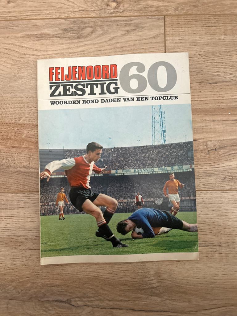 Feijenoord 60 Zestig, Ophalen of Verzenden, Gelezen