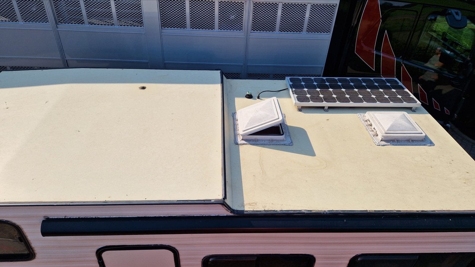 Mitsubishi Bergland Camper - Goede staat, zonnepaneel, Overige merken, Chemisch toilet, Buscamper of Camperbus, Luifel