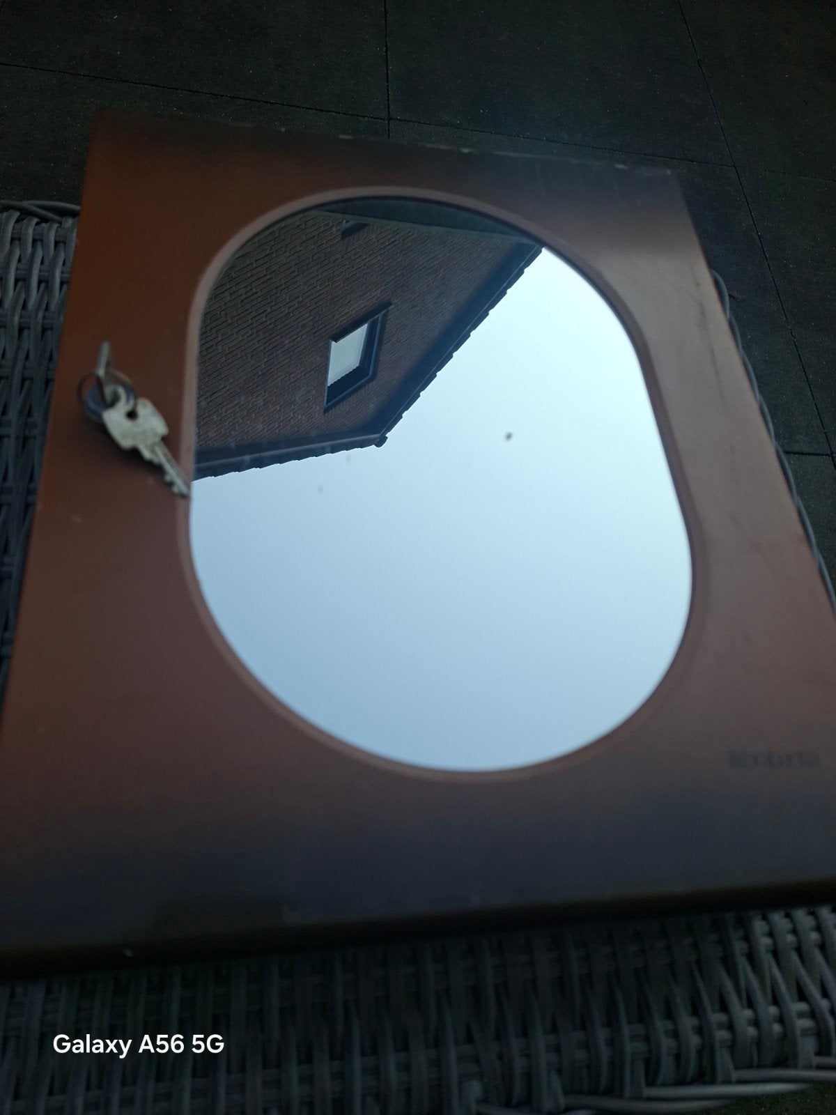 Brabantia vintage medicijnkastje met spiegel en sleutels, Verzamelen, Ophalen of Verzenden, Huis en Inrichting