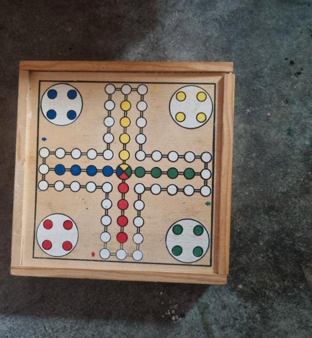 Nieuw prachtige houten reis spel 4 spellen in 1, Drie of vier spelers, Ophalen of Verzenden, Nieuw, Reisspel