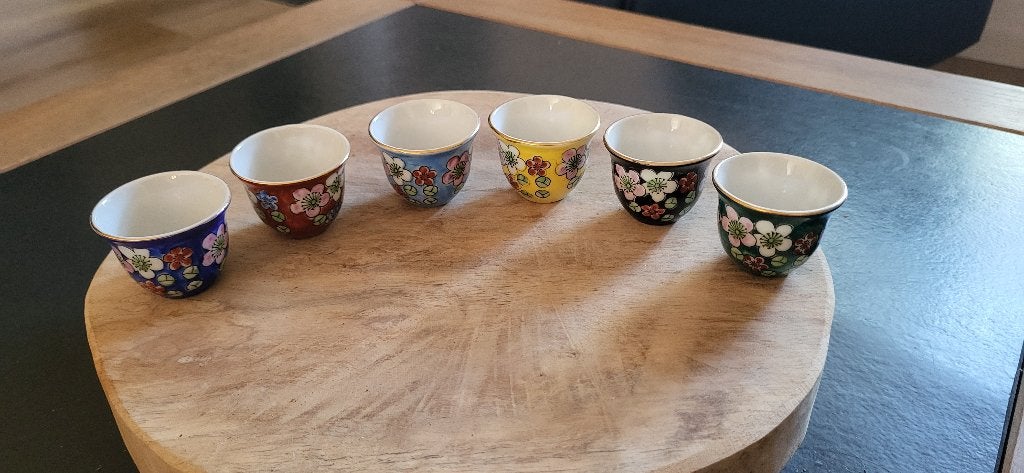 Set van 6 Japanse thee-/sake kopjes met bloemmotief, Ophalen of Verzenden