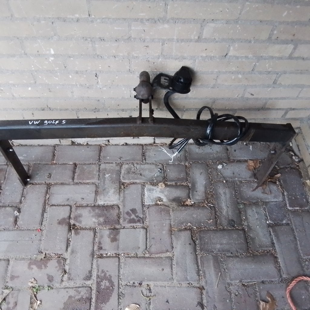 TREKHAAK GEBR  VW GOLF  6 EN 6 + 2008 TOT 2012, Auto-onderdelen, EEEEN, Gebruikt, Volkswagen, Ophalen of Verzenden