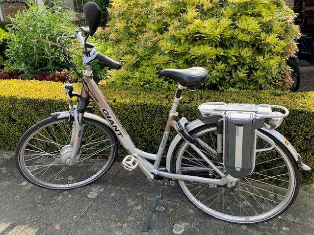 Giant Twist ebike kleine maat S damesfiets met 2 accu’s, Fietsen en Brommers, Elektrische fietsen, 47 tot 51 cm, Ophalen, Gebruikt
