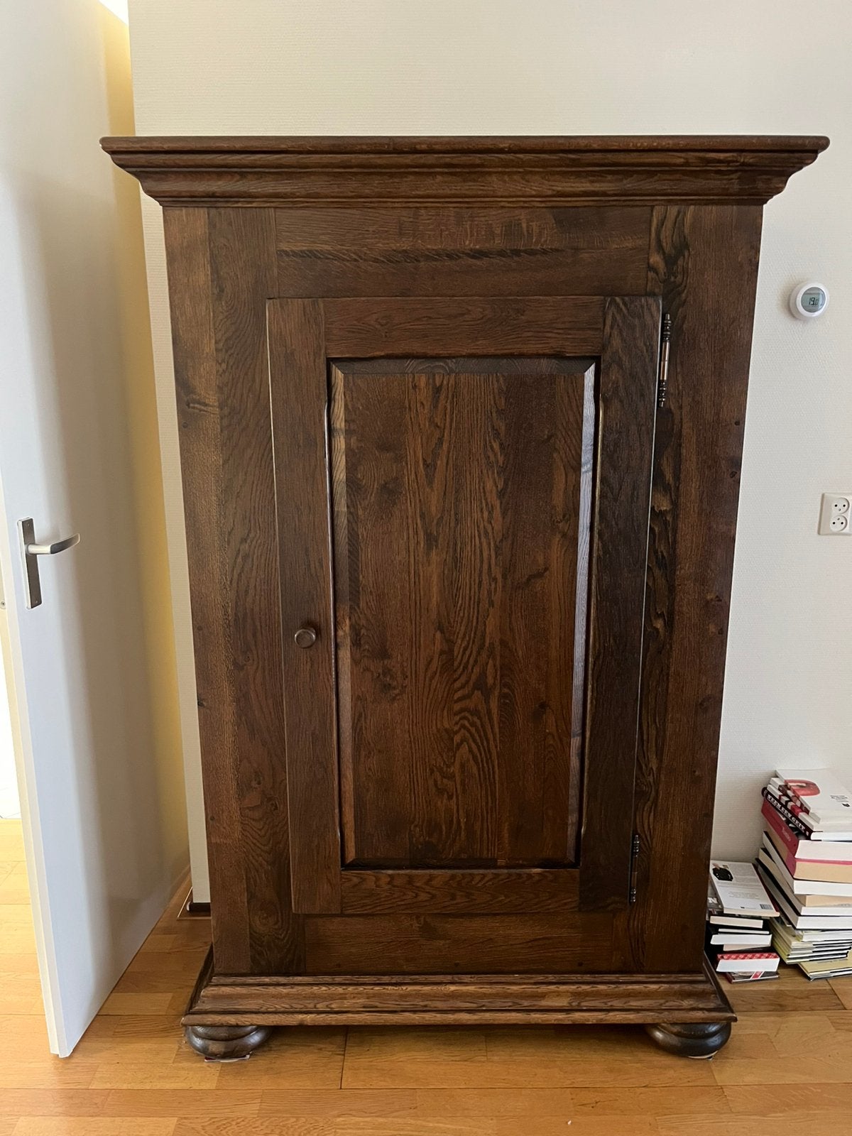 Eikenhouten servies-/linnenkast, Ophalen, Gebruikt, Eikenhout, Minder dan 150 cm