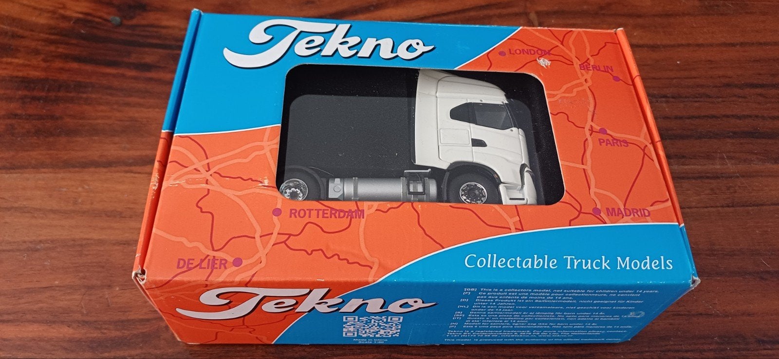 Tekno Iveco vrachtwagen model - Nieuw in doos, 1:32 tot 1:50, Nieuw, Truck, Ophalen