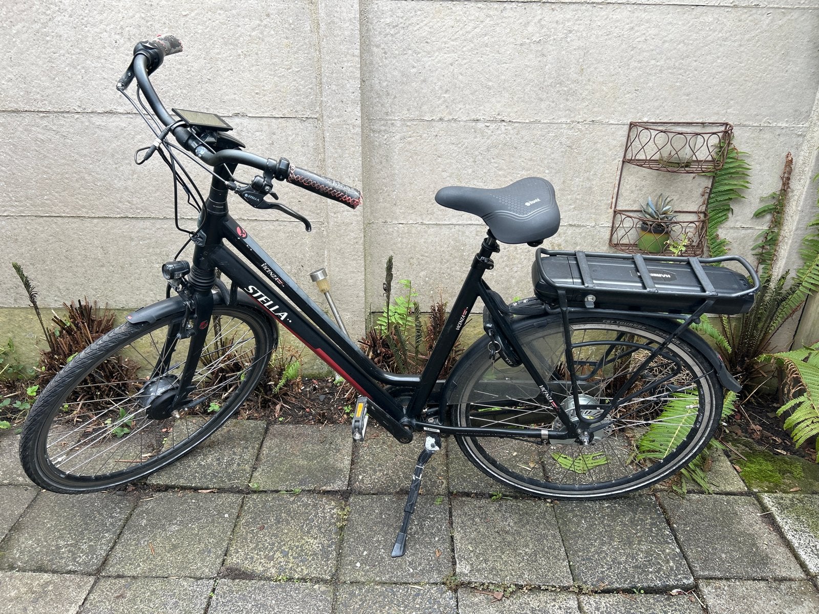 Stella E-bike voor onderdelen - accu defect, motor prima, Fietsen en Brommers, Ophalen, Gebruikt, Minder dan 30 km per accu, Overige merken