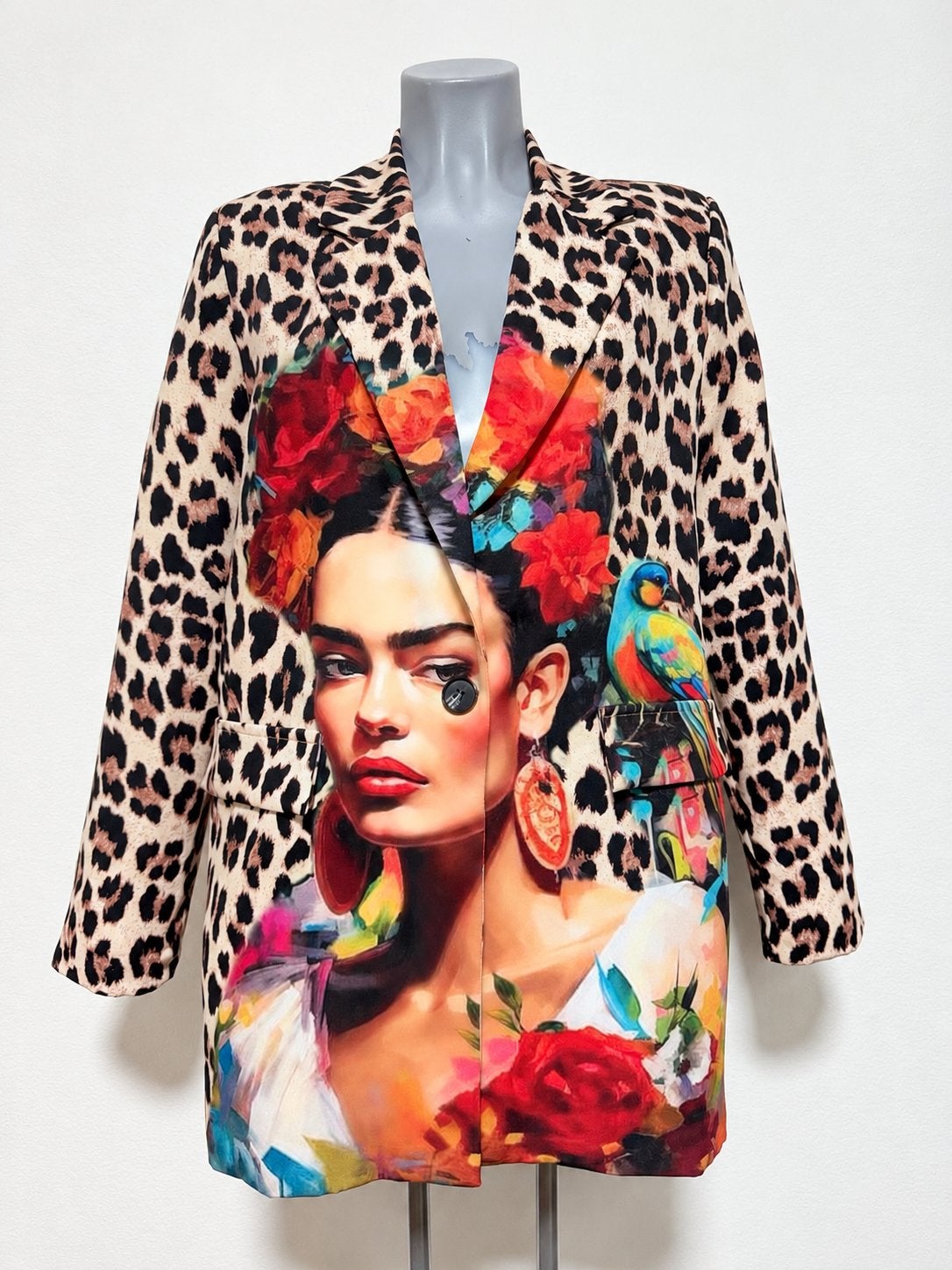 New Collection luxe blazer Frida Kahlo panterprint One Size, Kleding | Dames, Verzenden, Nieuw, Maat 38/40 (M), Meerkleurig
