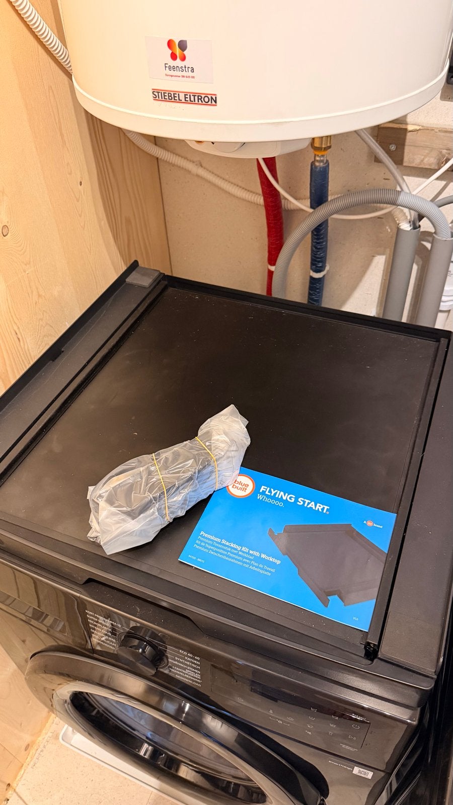 CoolBlue Universeel Tussenstuk Wasmachine en Droger Zwart, Ophalen, Nieuw