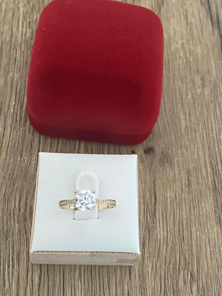 14 karaat gouden ring gemerkt 585, Sieraden, Tassen en Uiterlijk, Ringen, Nieuw, Ophalen of Verzenden, Dame, Goud