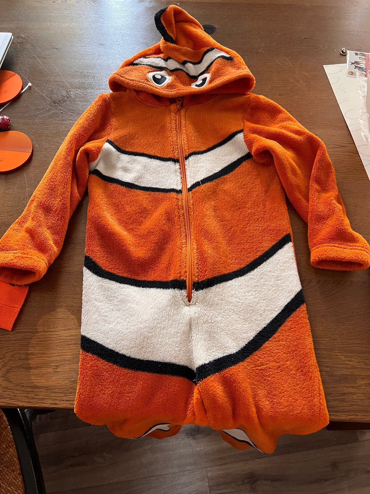 Nemo onesie maat 122/128, Ophalen of Verzenden, Gebruikt, Jongen of Meisje, Overige typen