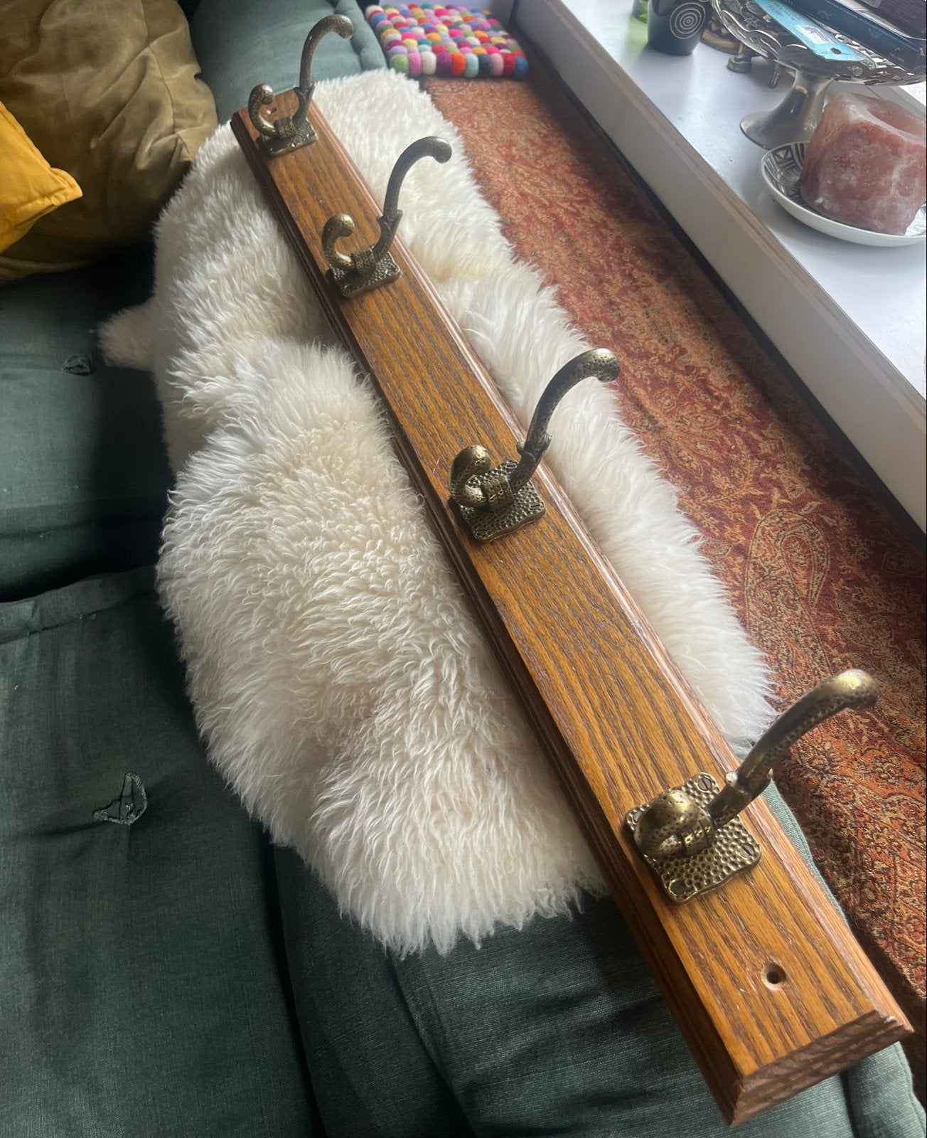 Vintage houten kapstok met messing haken (wandkapstok), 100 tot 150 cm, Zo goed als nieuw, Hout, Ophalen