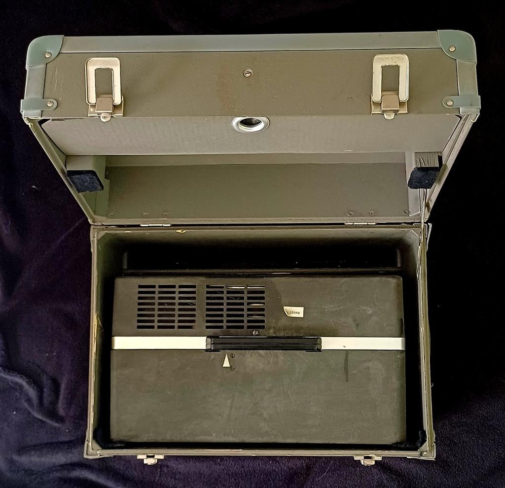 Bauer P6 16mm filmprojector, Ophalen