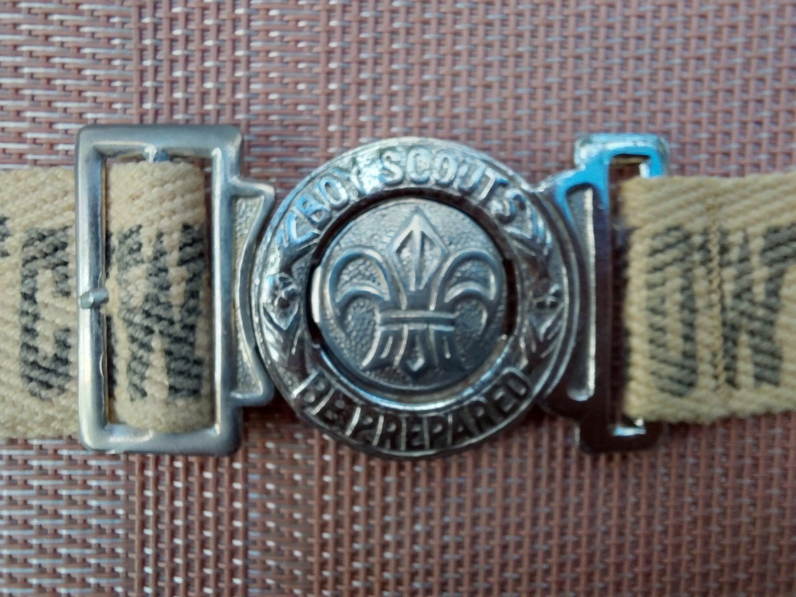 Mooie oude riem met opschrift: Boy Scouts Be preparerd., Antiek en Kunst, Ophalen of Verzenden