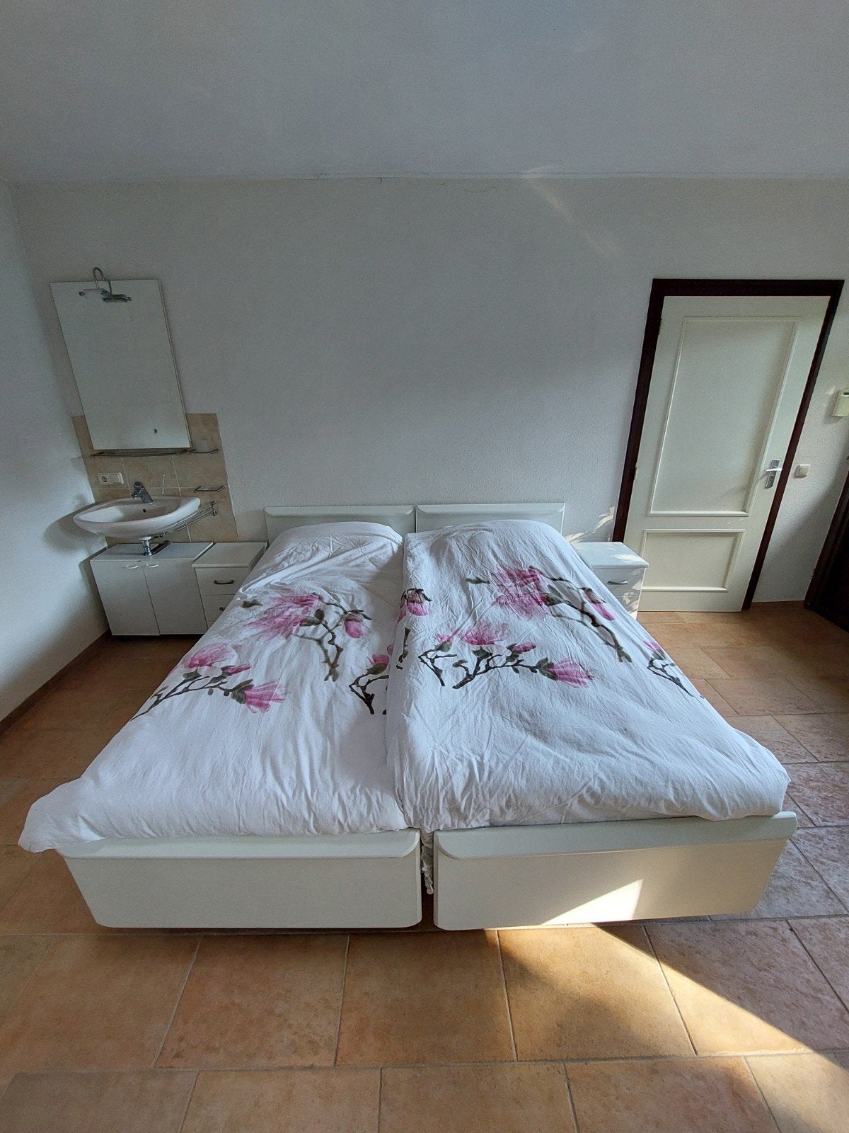 Elektrisch verstelbaar 2-persoonsbed Molenaar 180x200cm, Huis en Inrichting, Ophalen, Verstelbaar, Wit, Tweepersoons