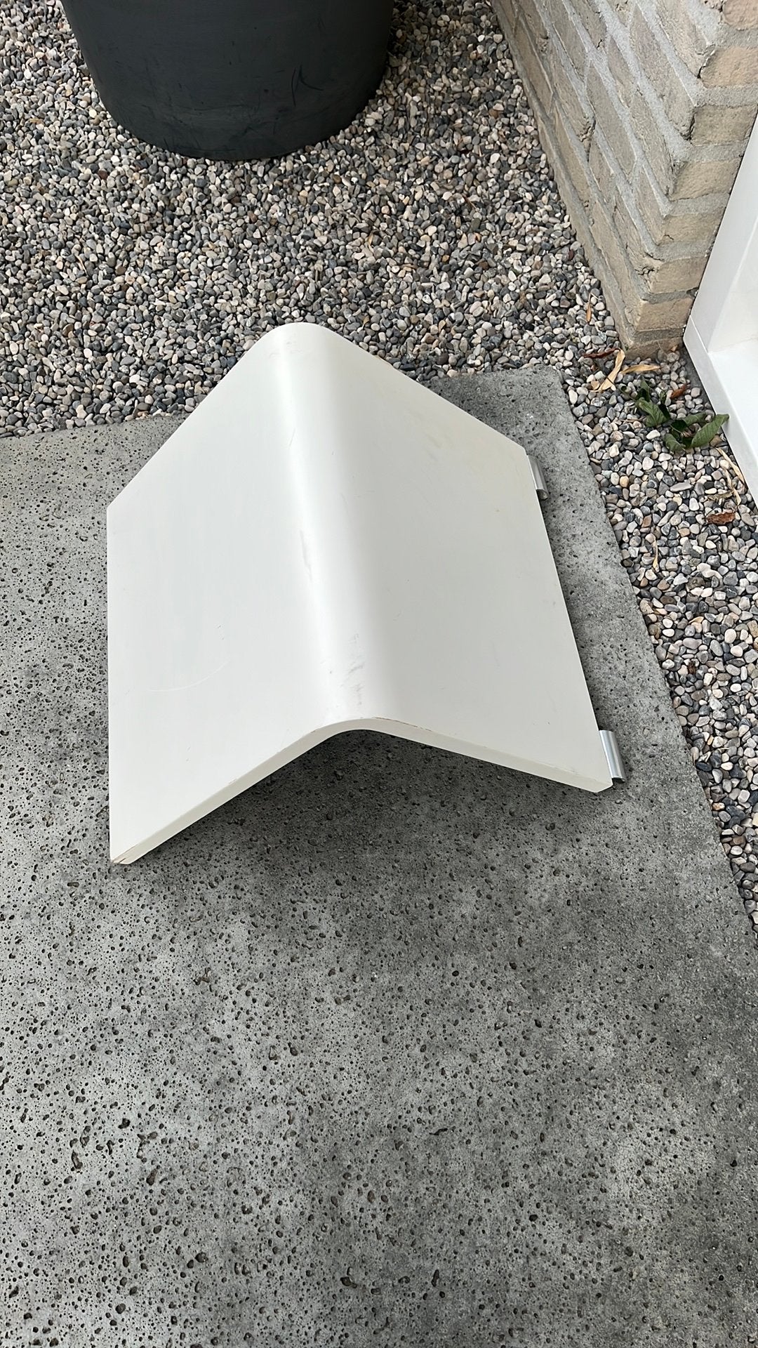 Auping Auronde aanhaaktafeltje wit - 34,5cm hoog, Huis en Inrichting, Tafels | Bijzettafels, Ophalen, Minder dan 55 cm, Gebruikt